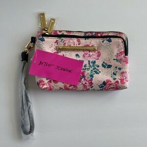 Betsey Johnson Wristlet Pouch, Blush Floral